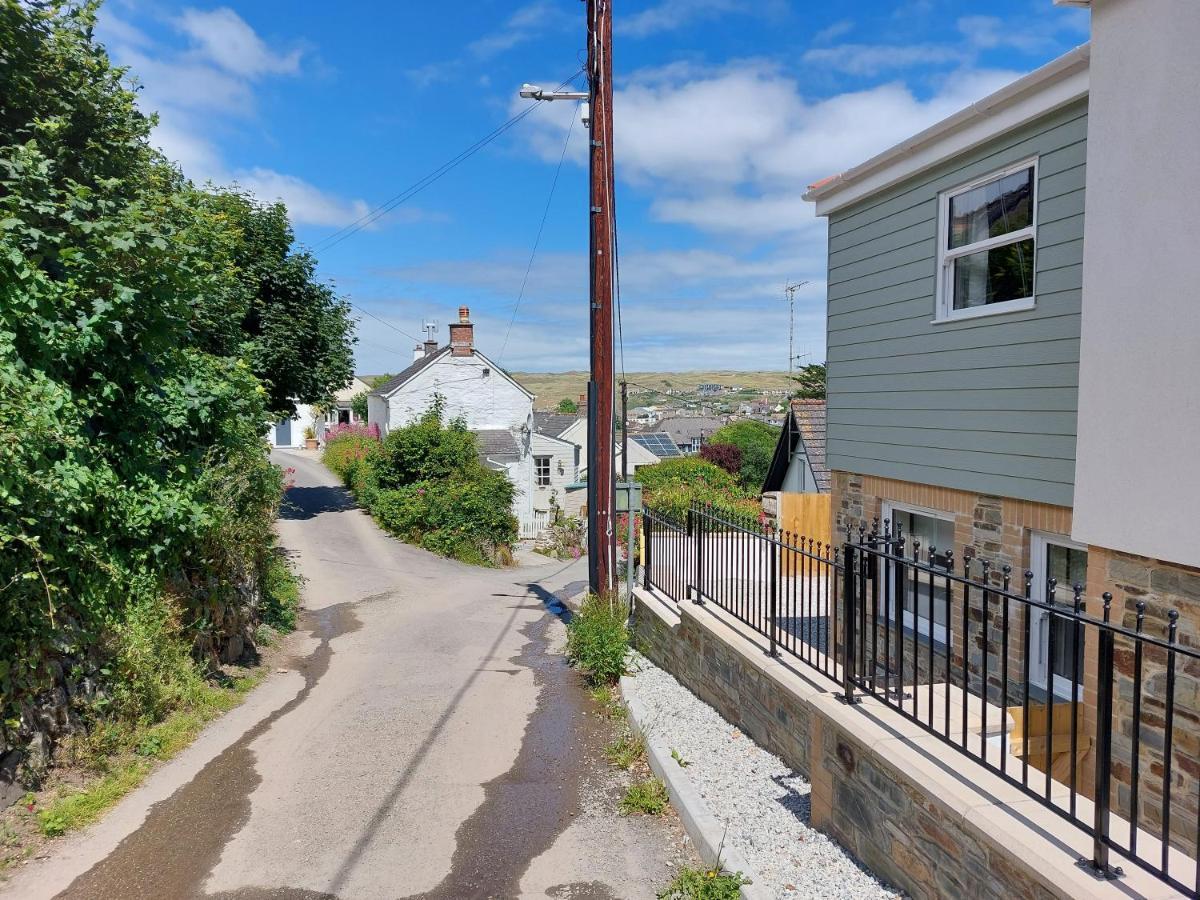 Two Bedroom Cottage - Country Lane -10 Min Walk To Perranporth Beach Exterior photo
