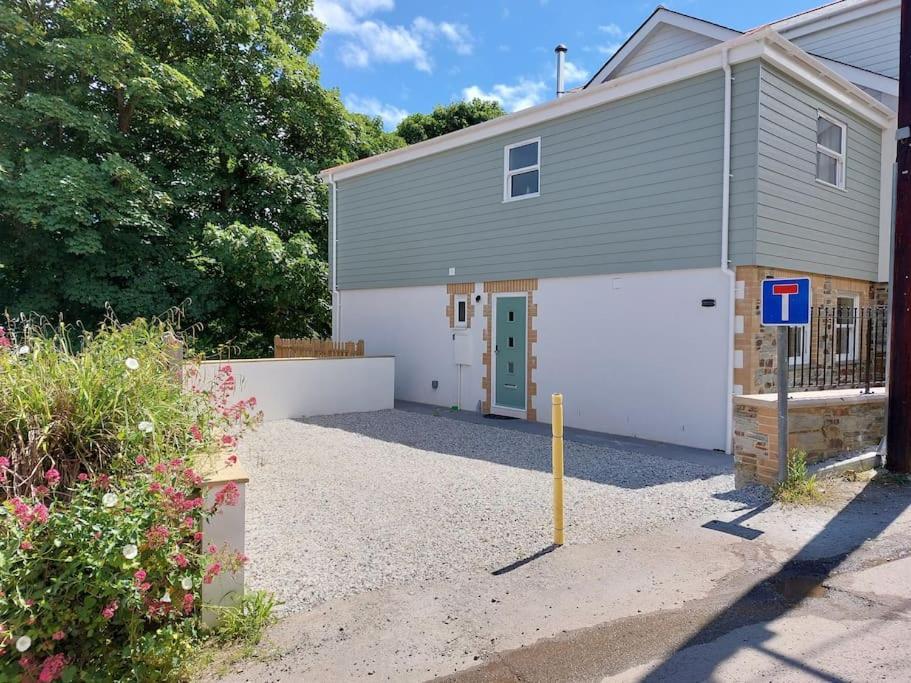 Two Bedroom Cottage - Country Lane -10 Min Walk To Perranporth Beach Exterior photo
